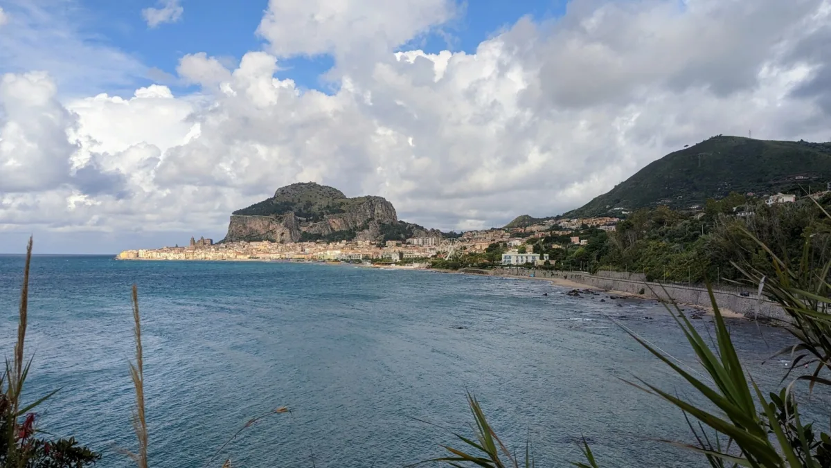 Vista panoramica a Cefalù: Rocca o Bastione di Capo Marchiafava?